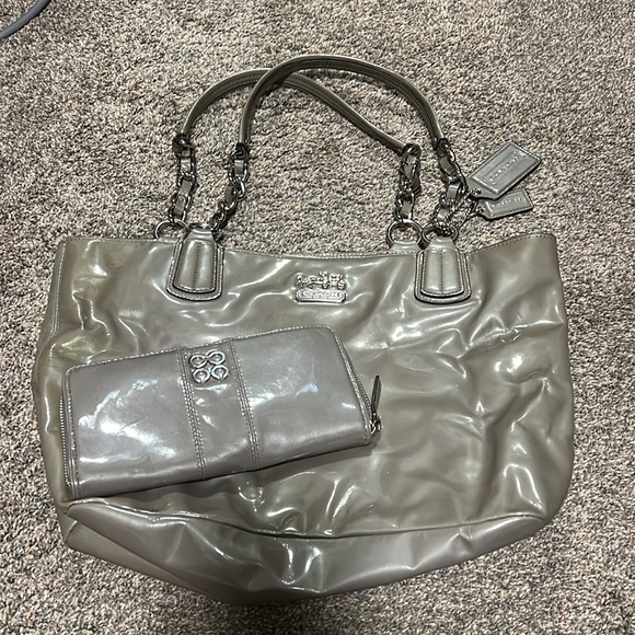 Womens Grey Metallic Coach Purse - Picture 9 of 11